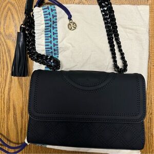 Tory Burch SMALL FLEMING MATTE BLACK CONVERTIBLE SHOULDER BAG